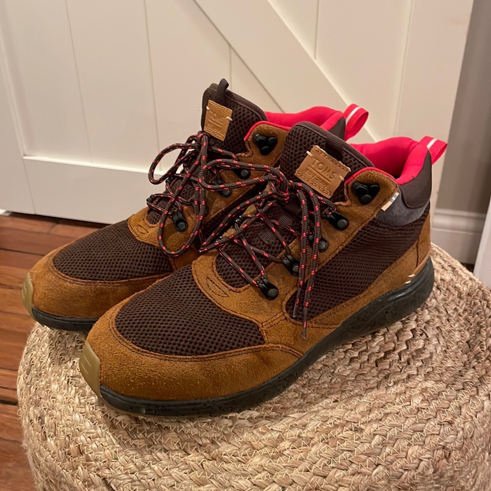 Toms shoes